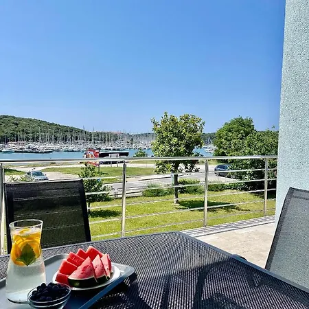 Apartment Marina View *